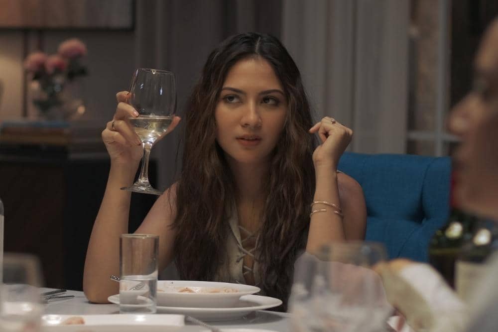 Dok. Perfect Stangers