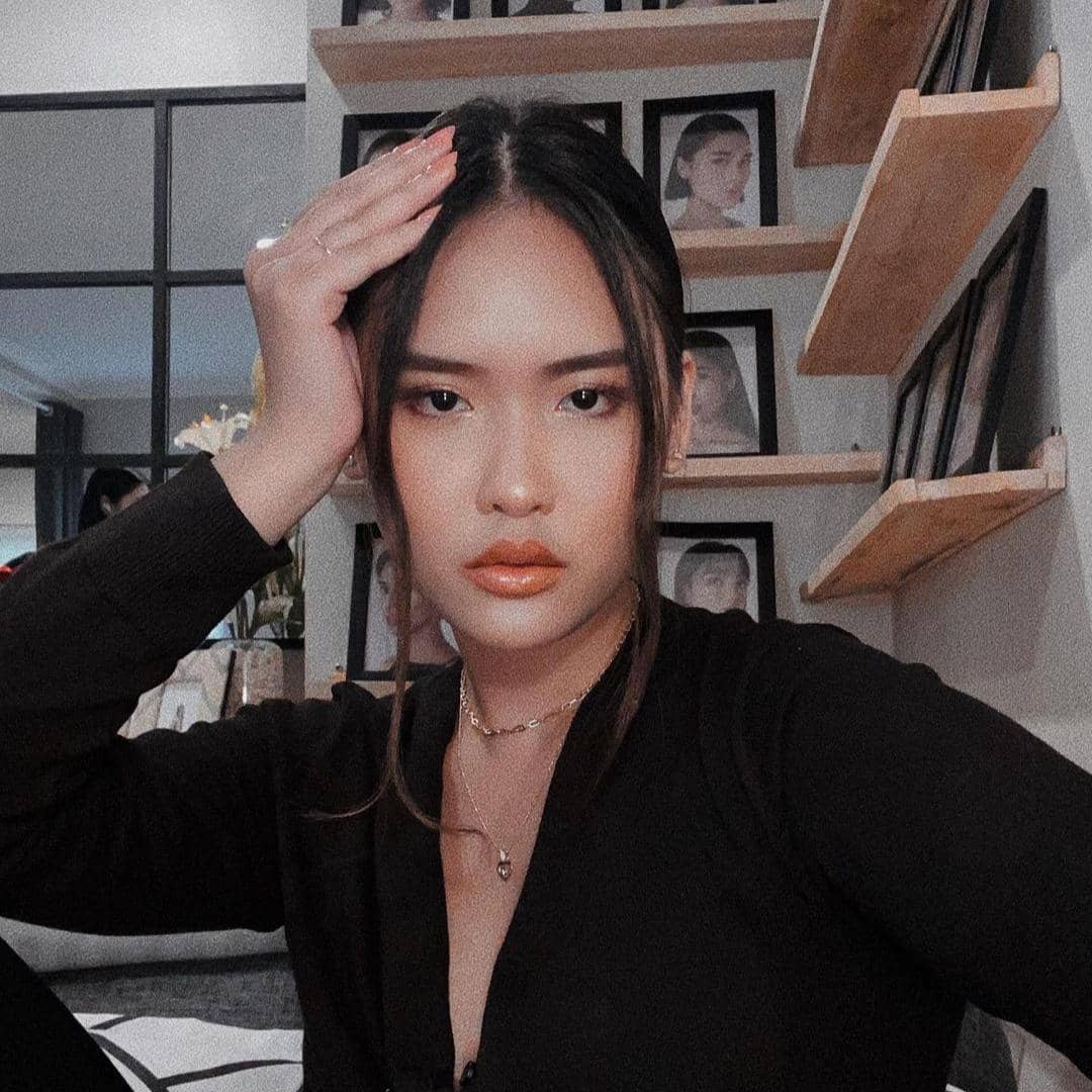 instagram.com/clarasutantio