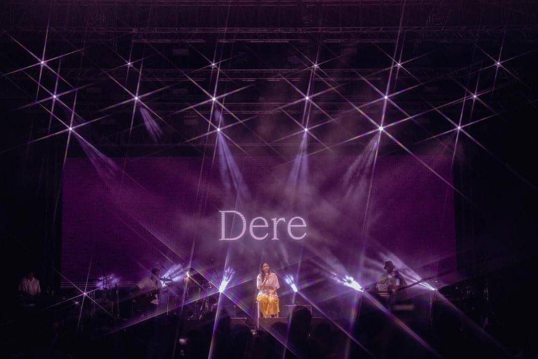 instagram.com/__dere