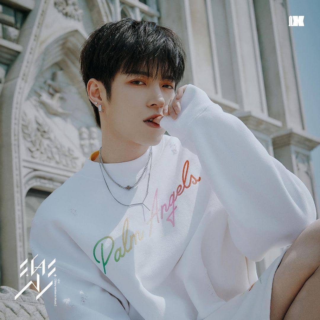 instagram.com/omegax_official