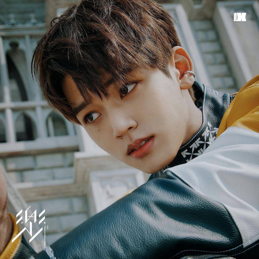 instagram.com/omegax_official