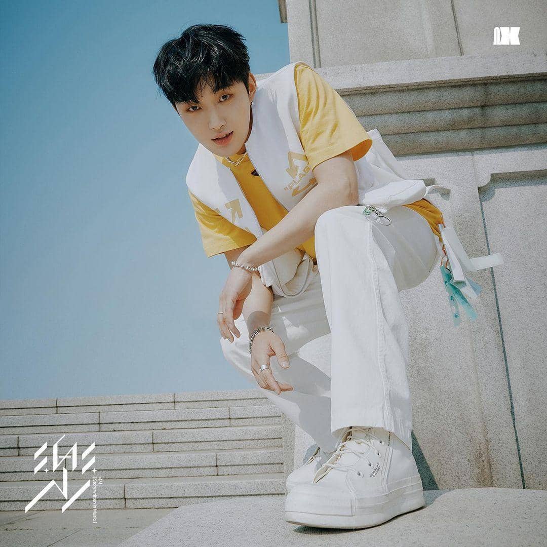 instagram.com/omegax_official