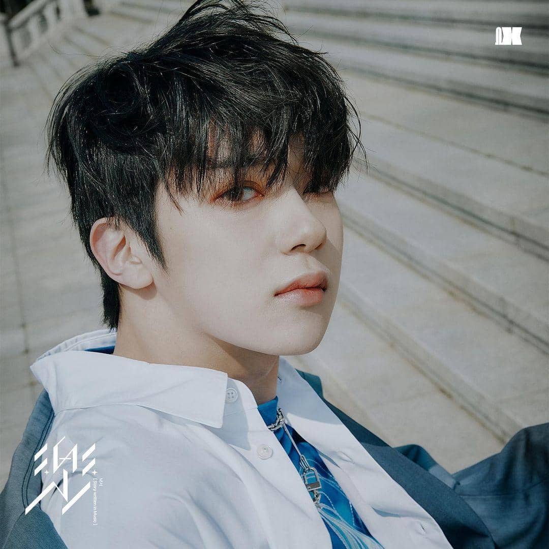 instagram.com/omegax_official