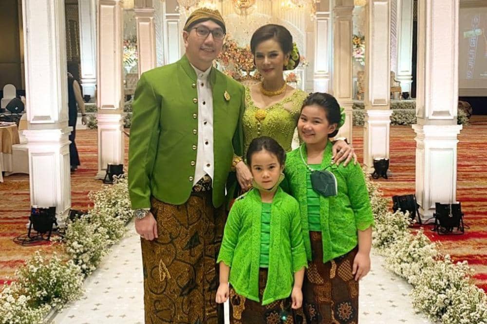 instagram.com/astridtiar127