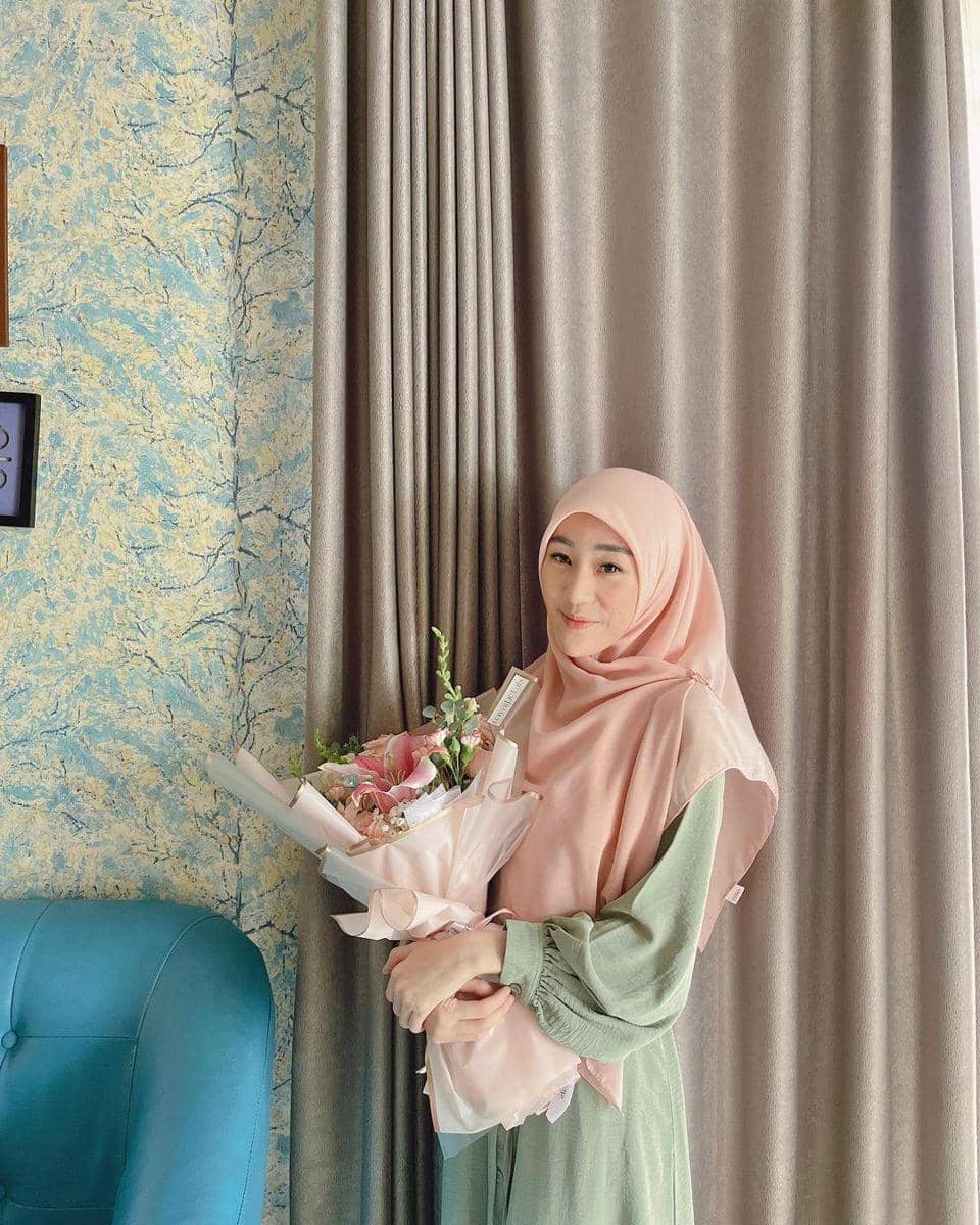 instagram.com/larissachou