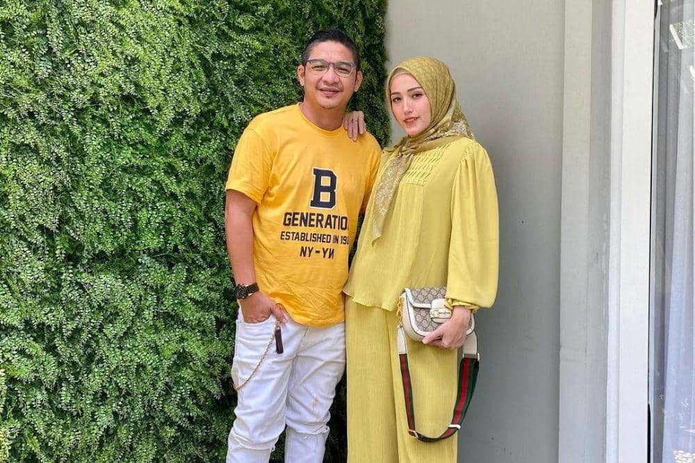 instagram.com/adeliapasha