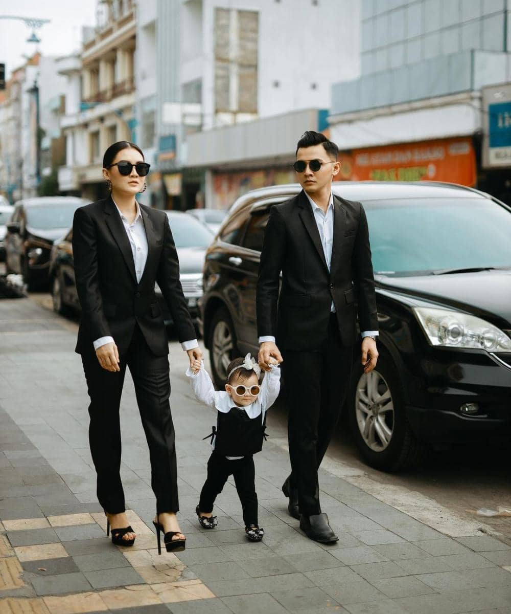 instagram.com/nellakharisma