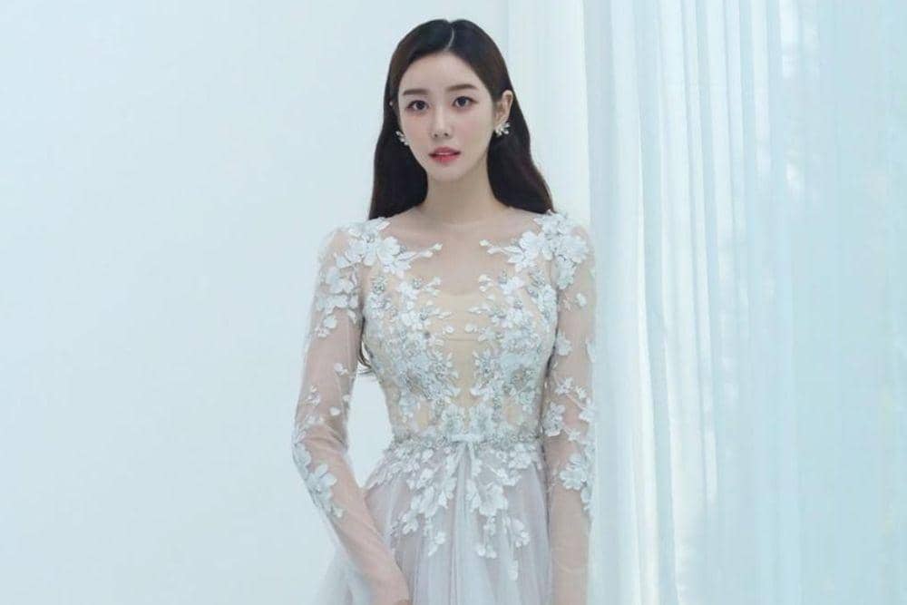 instagram.com/is.hyun_