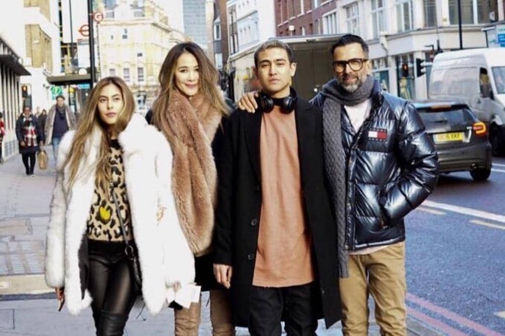 Instagram.com/inathomas