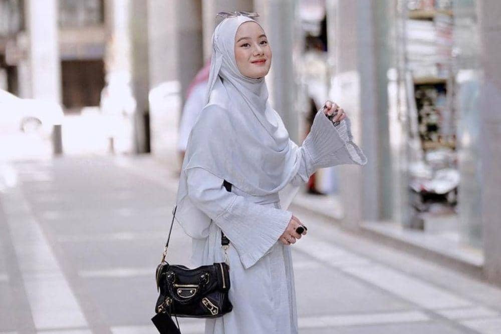 instagram.com/dindahw