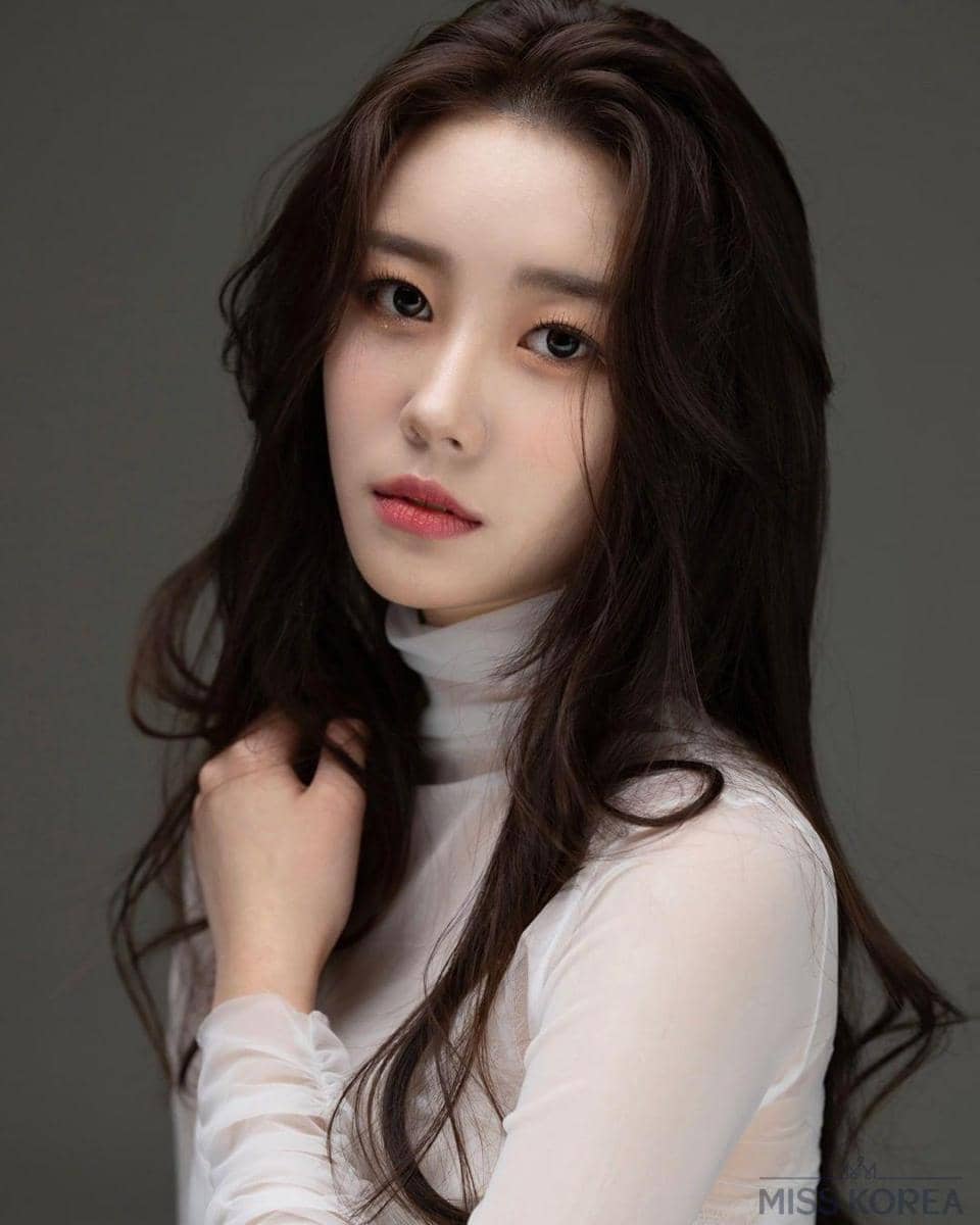 instagram.com/is.hyun_