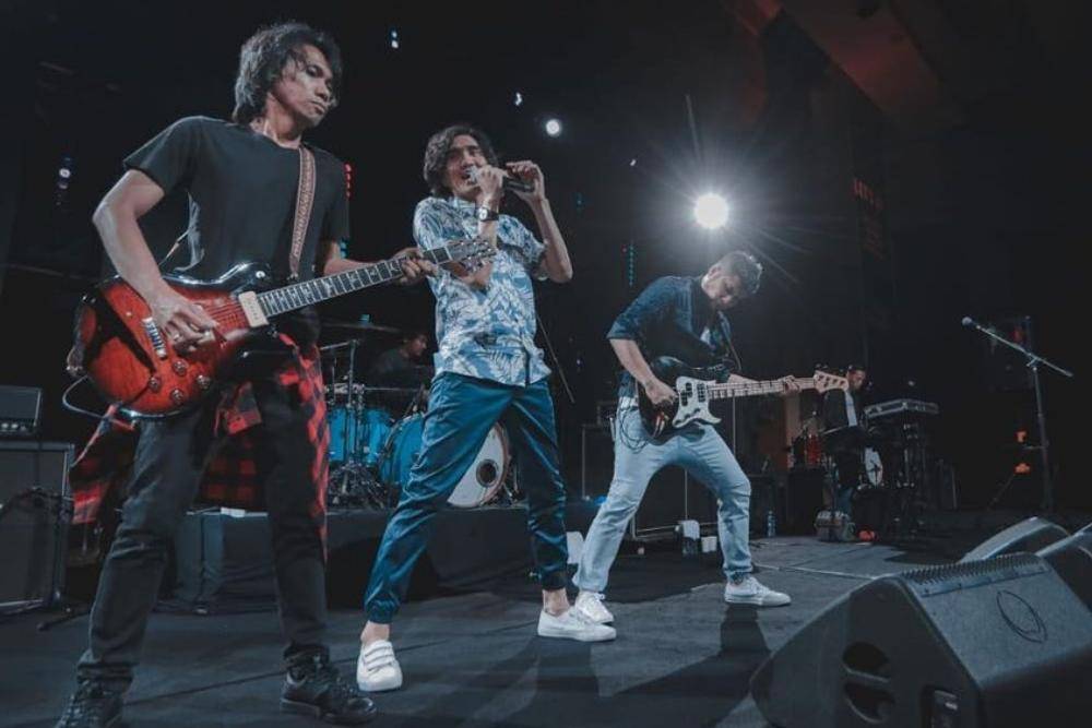 instagram.com/sheilaon7