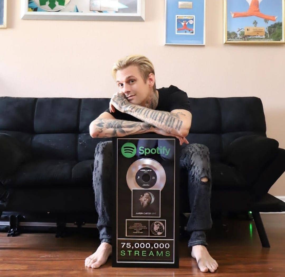 instagram.com/aaroncarter