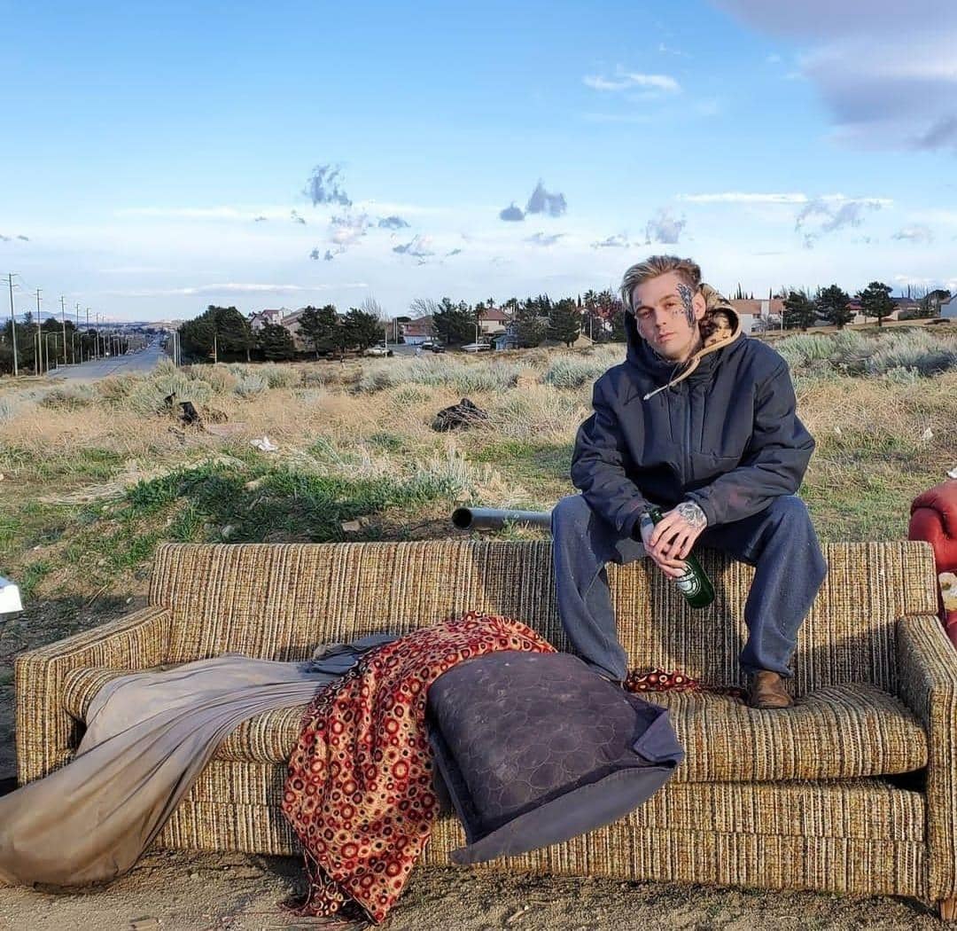 instagram.com/aaroncarter