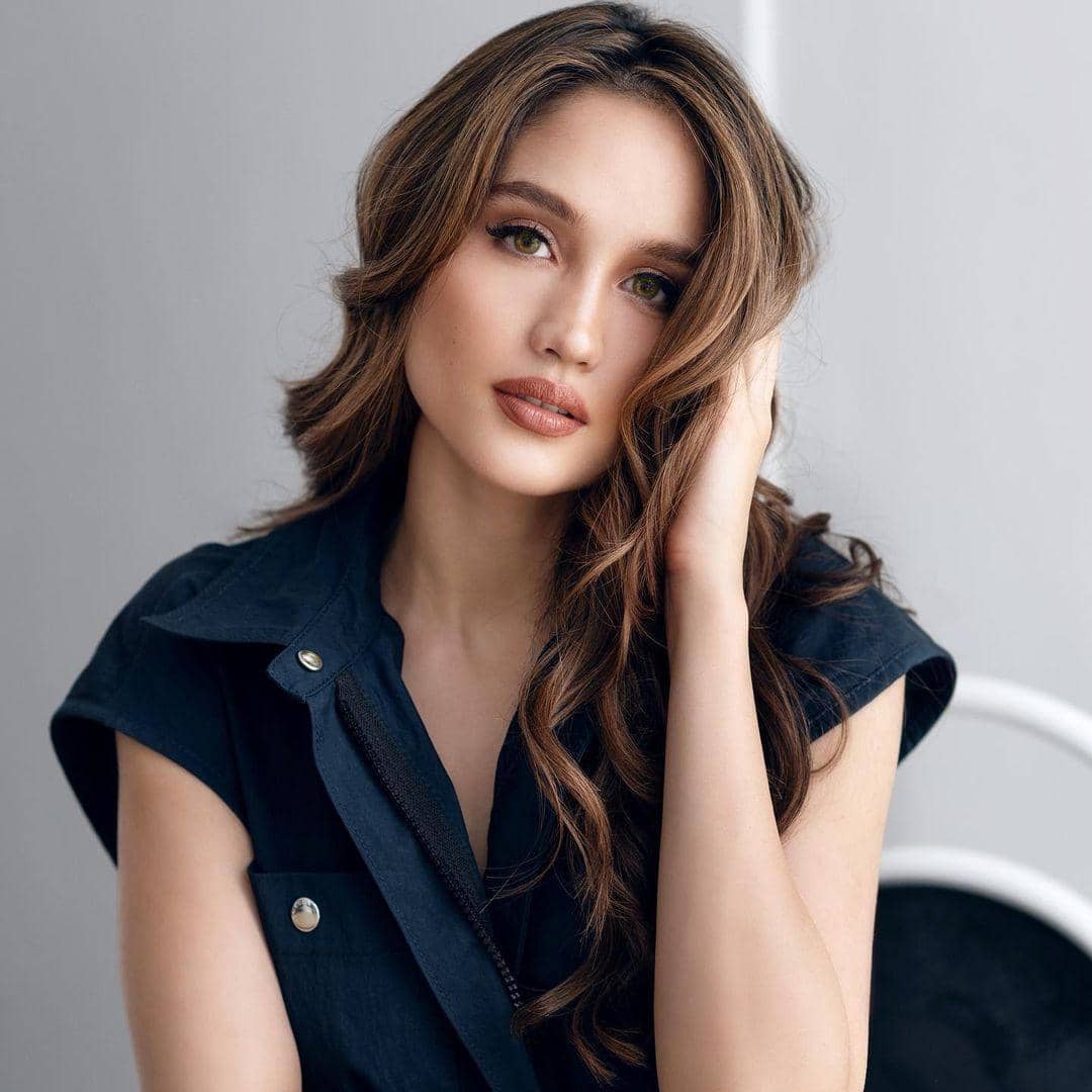 instagram.com/claurakiehl