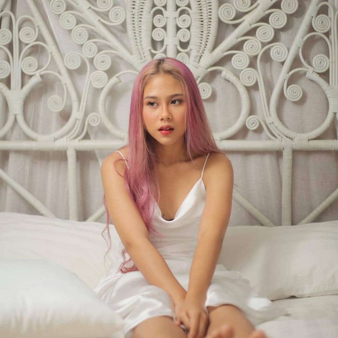 instagram.com/cakecaine