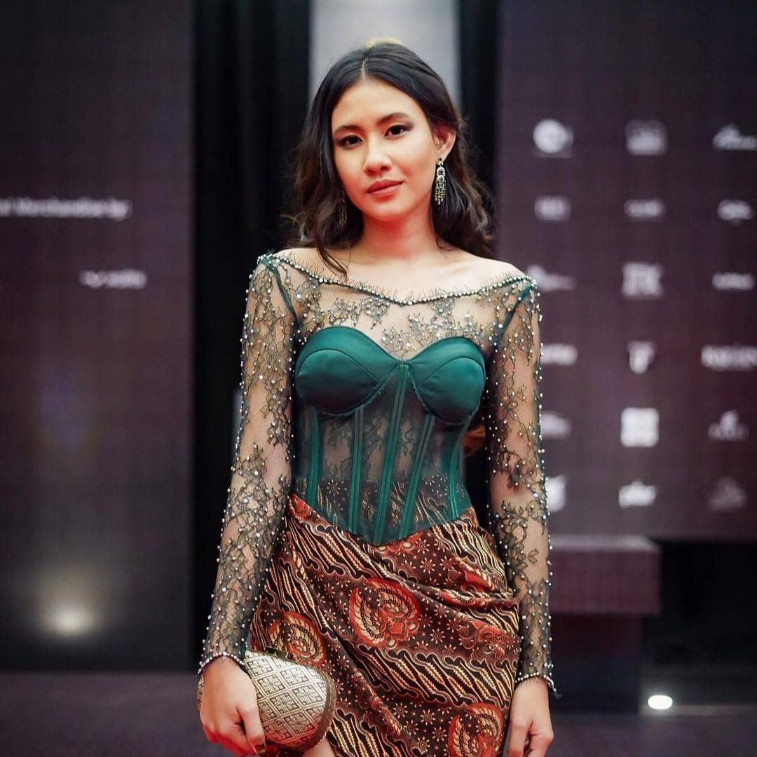 instagram.com/shenacinnamon