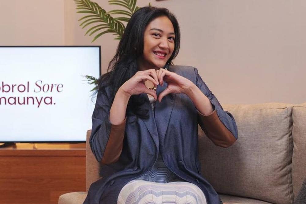 instagram.com/putri.tanjung