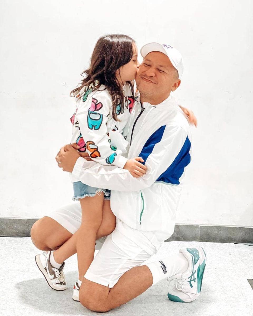 instagram.com/gisel_la