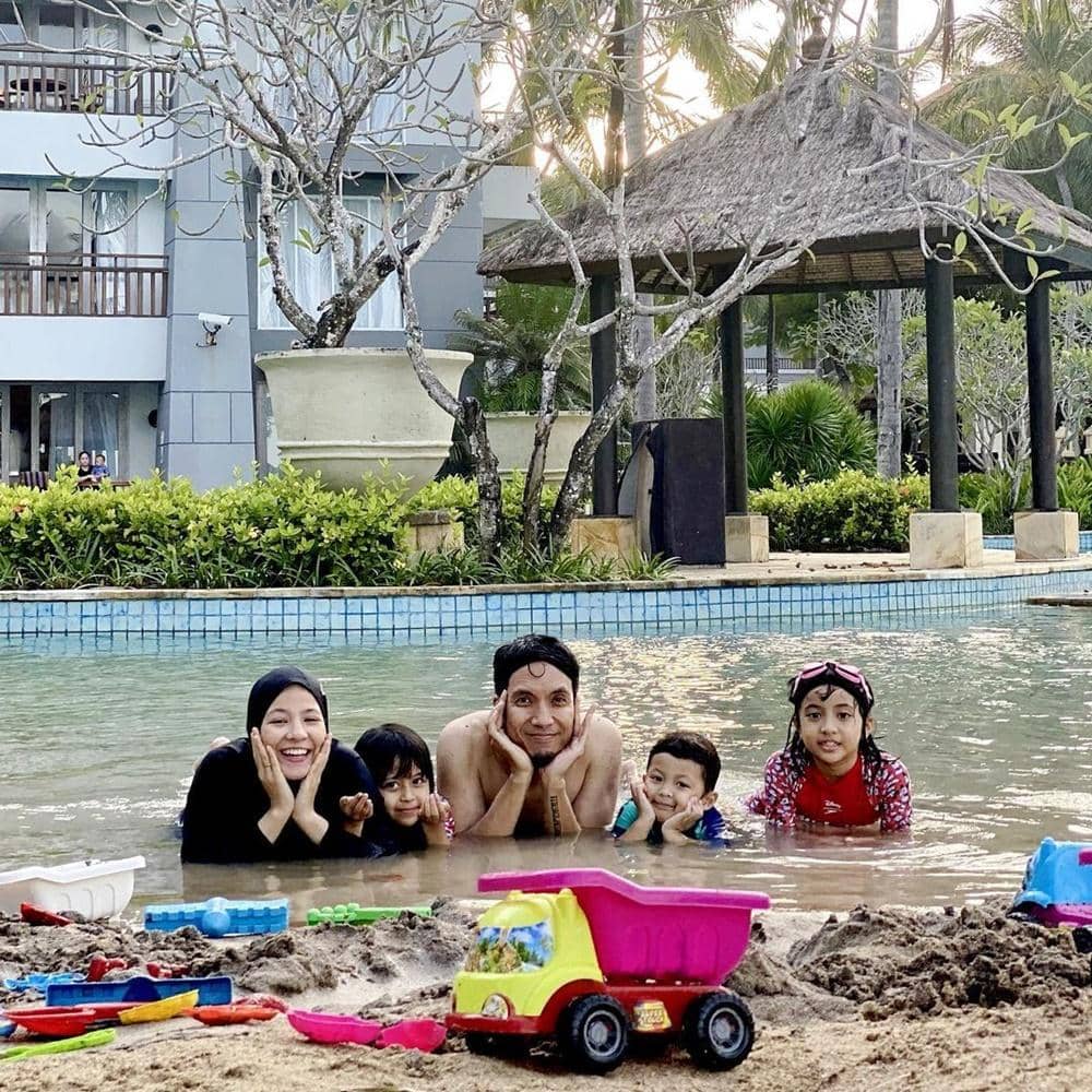 Instagram.com/desta80s