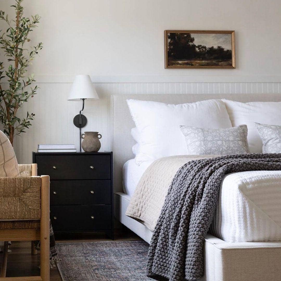 instagram.com/thisislivingjournal