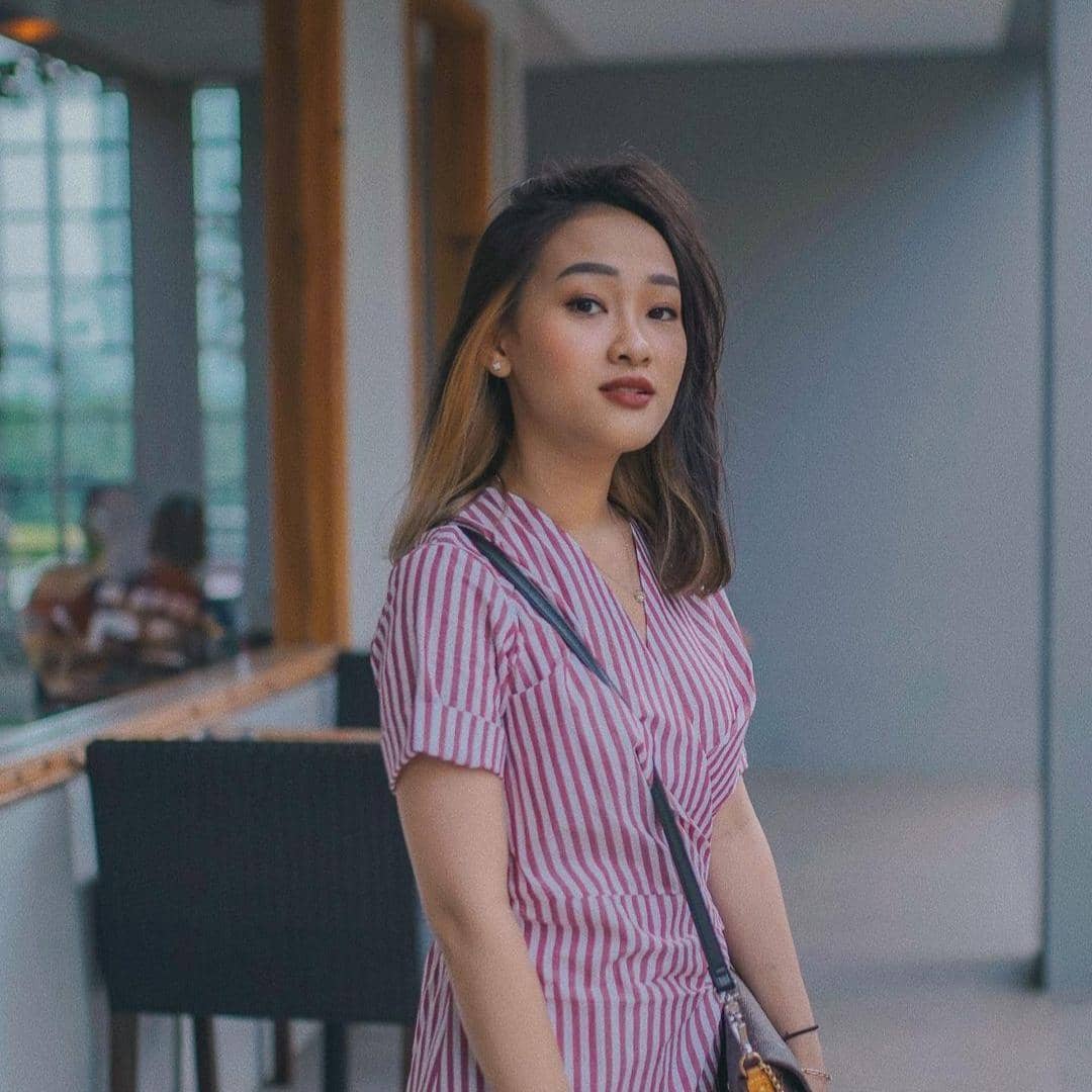 instagram.com/fellyyoung21