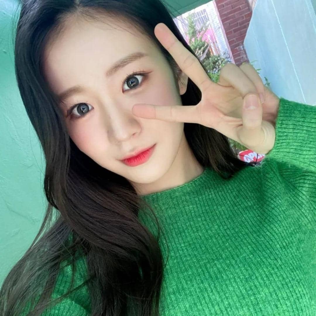 instagram.com/wooyeon.official