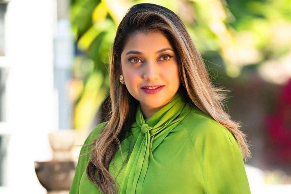 instagram.com/sazarita