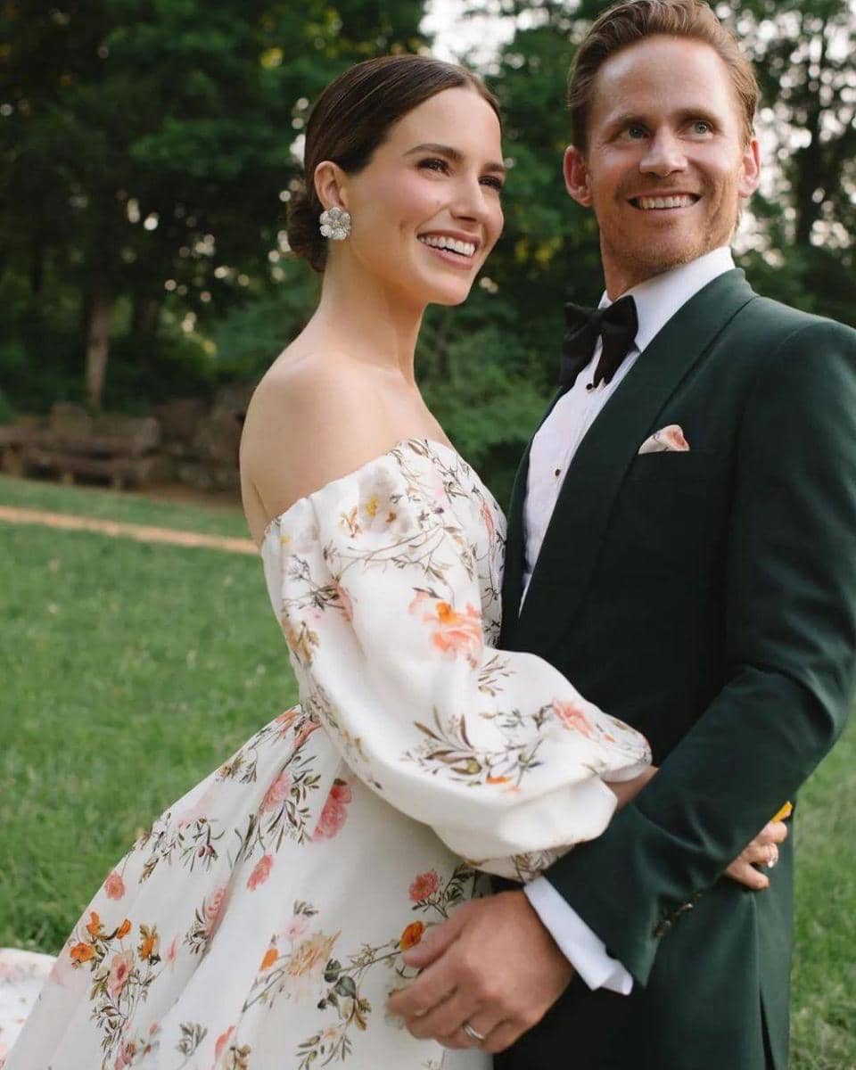 Instagram.com/sophiabush