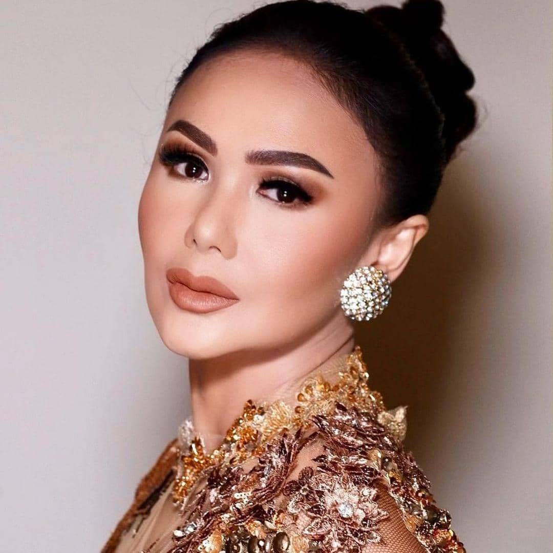 instagram.com/yunishara36