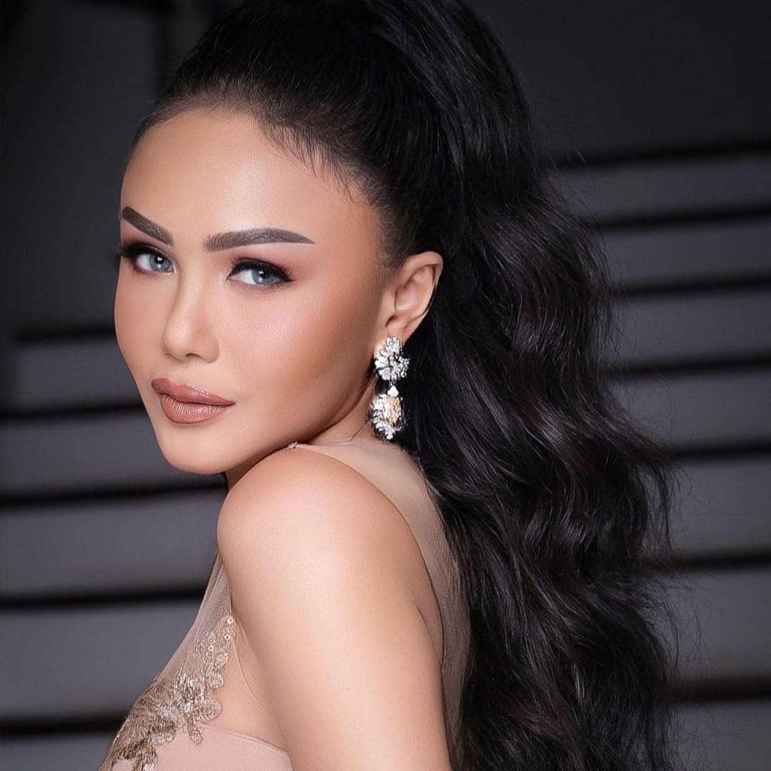 instagram.com/yunishara36