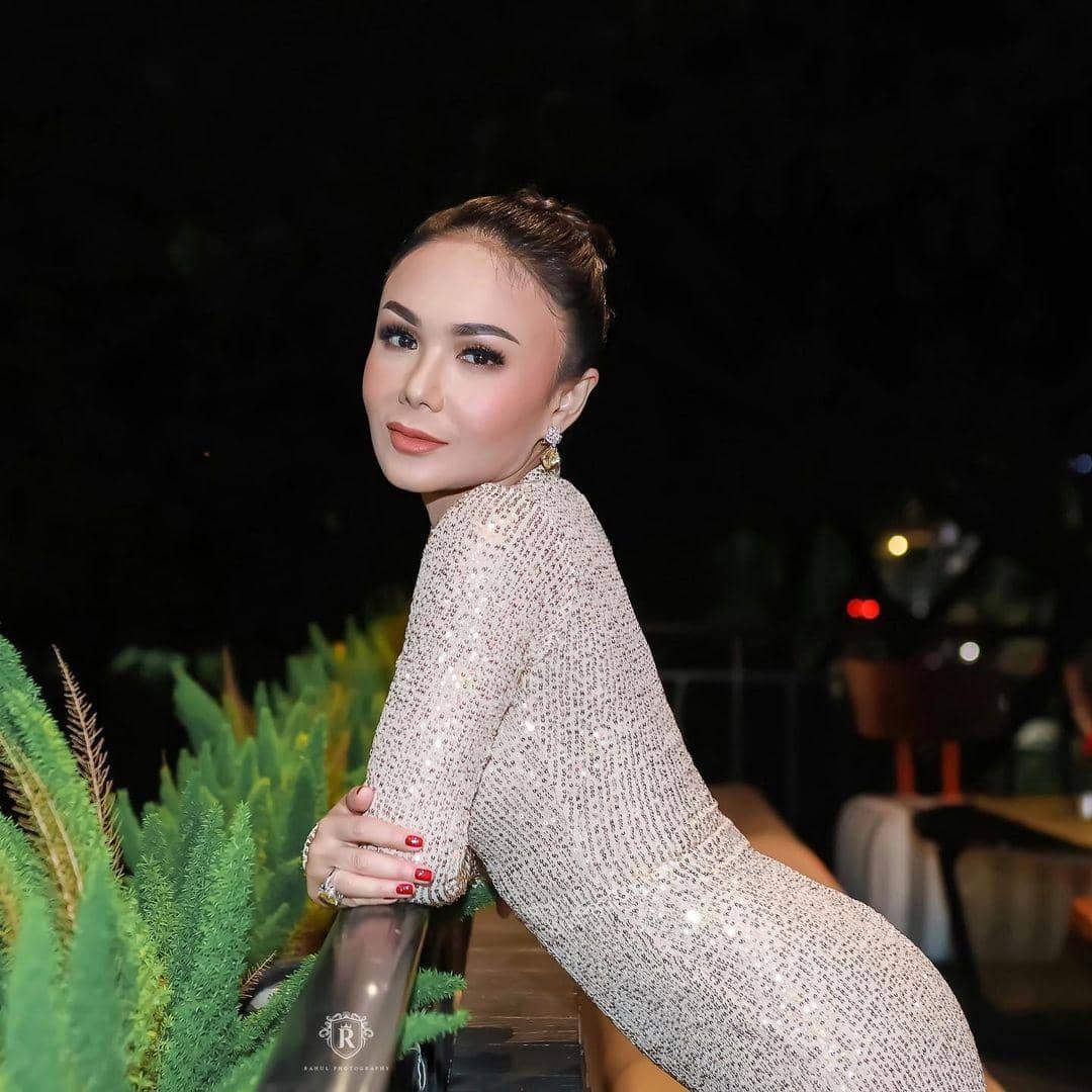 instagram.com/yunishara36