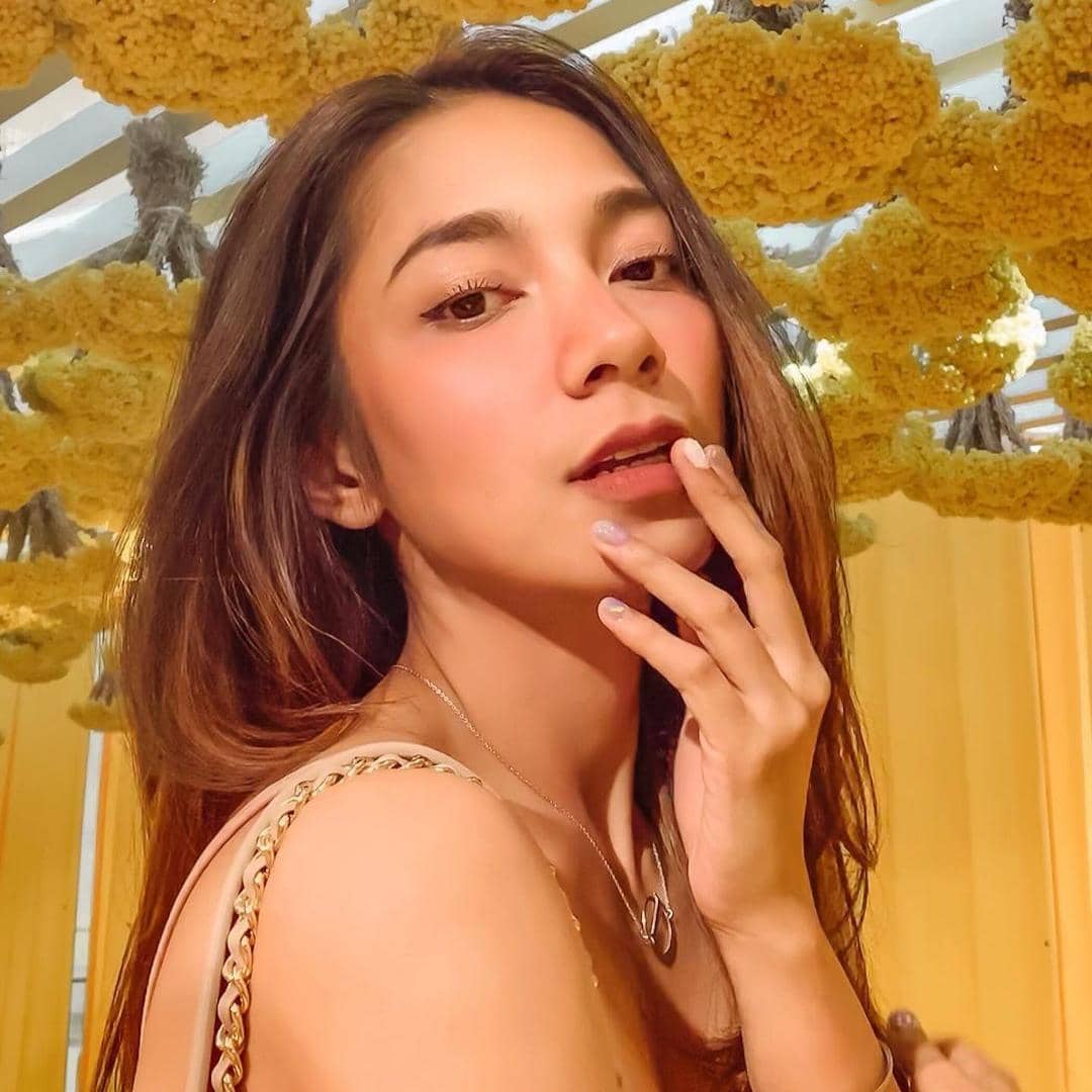 instagram.com/dindakirana.s