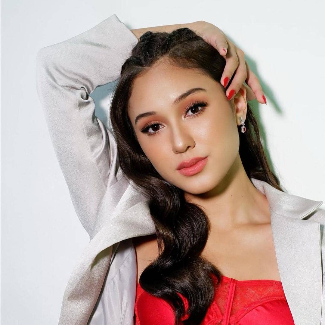 instagram.com/yasminnapper