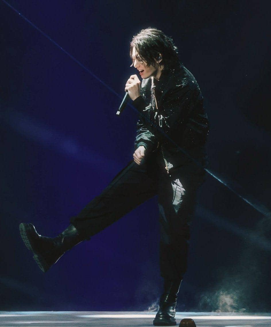 twitter.com/Jungkook_SR97