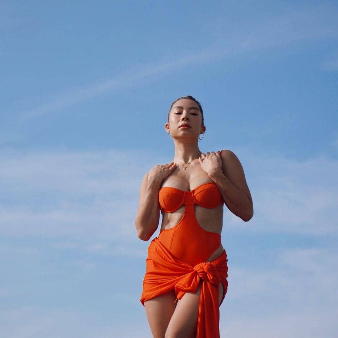 instagram.com/jenniferbachdim