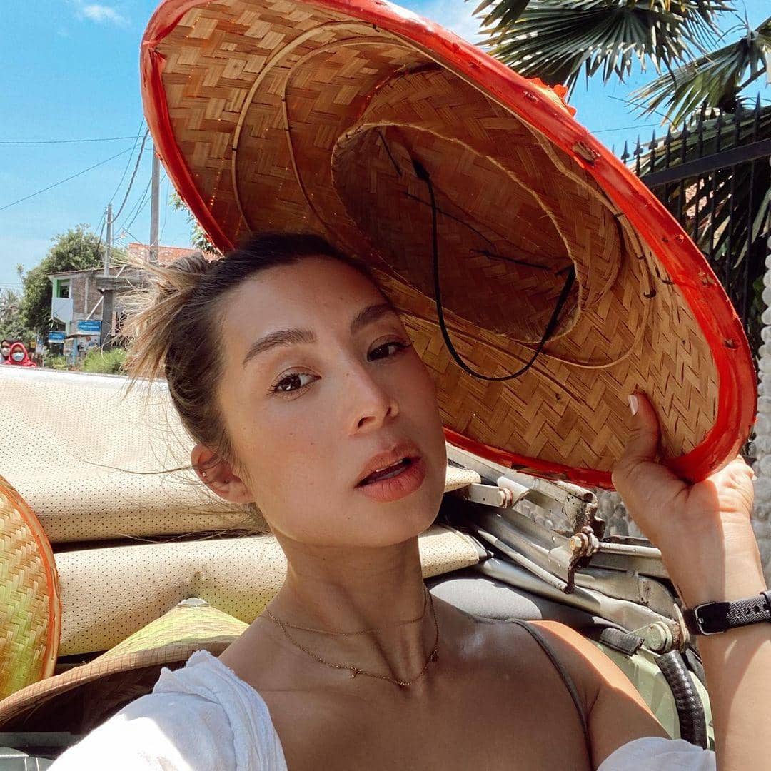 instagram.com/jenniferbachdim