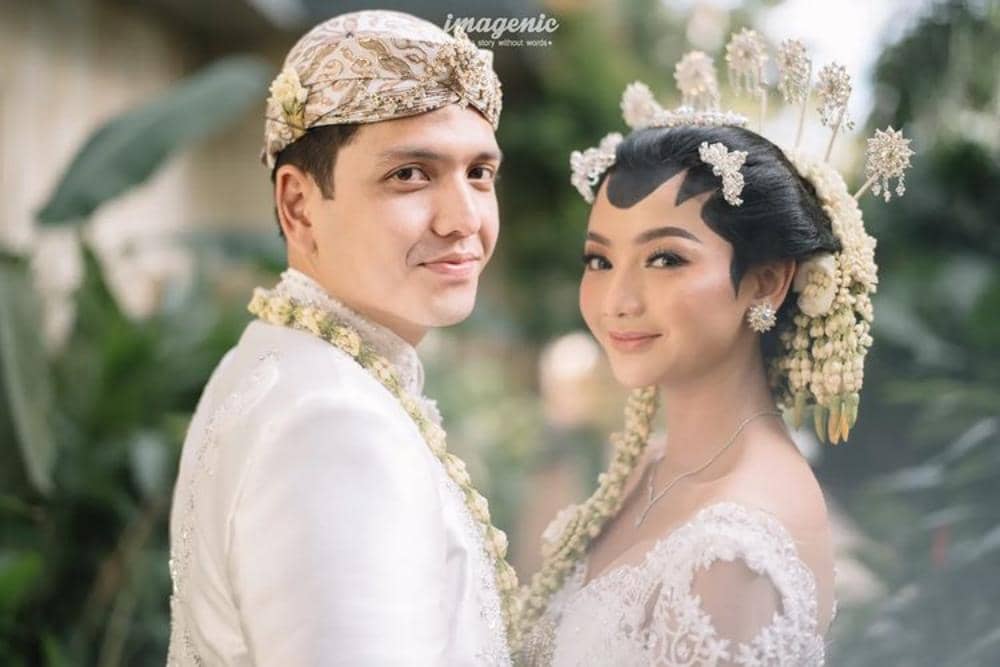 instagram.com/thebridestory