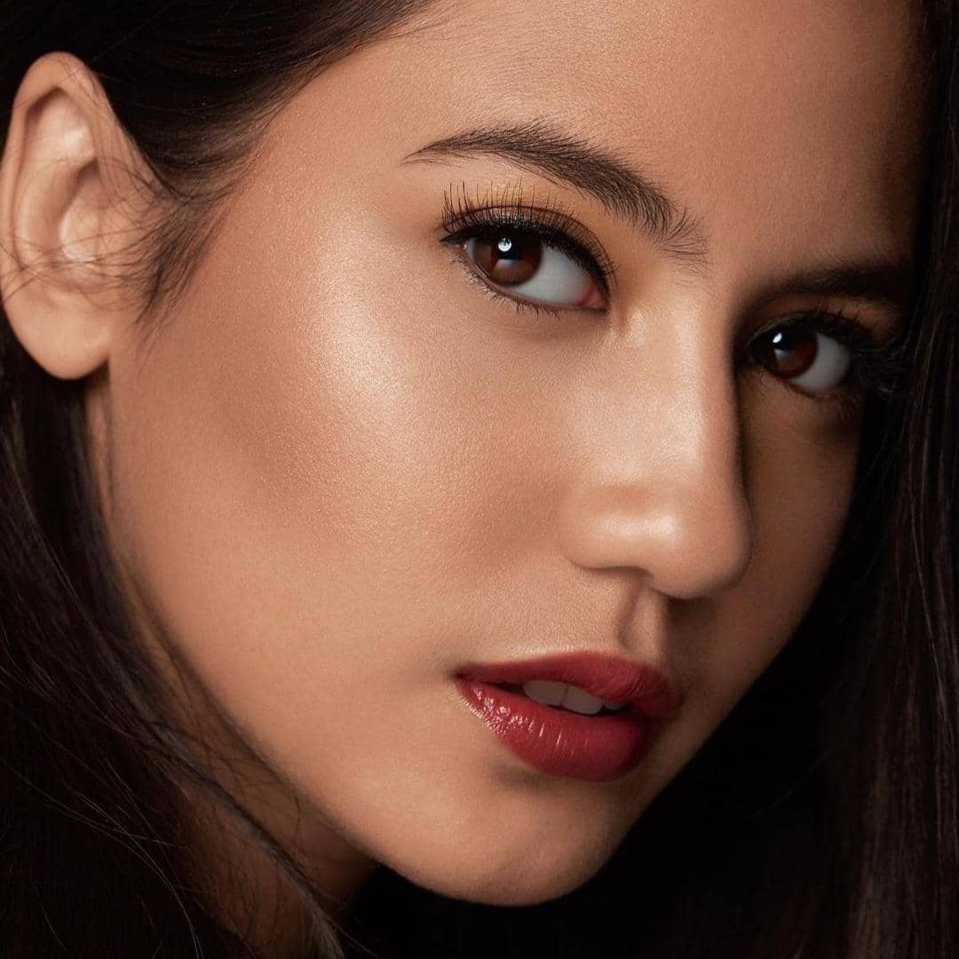 Instagram.com/pevpearce