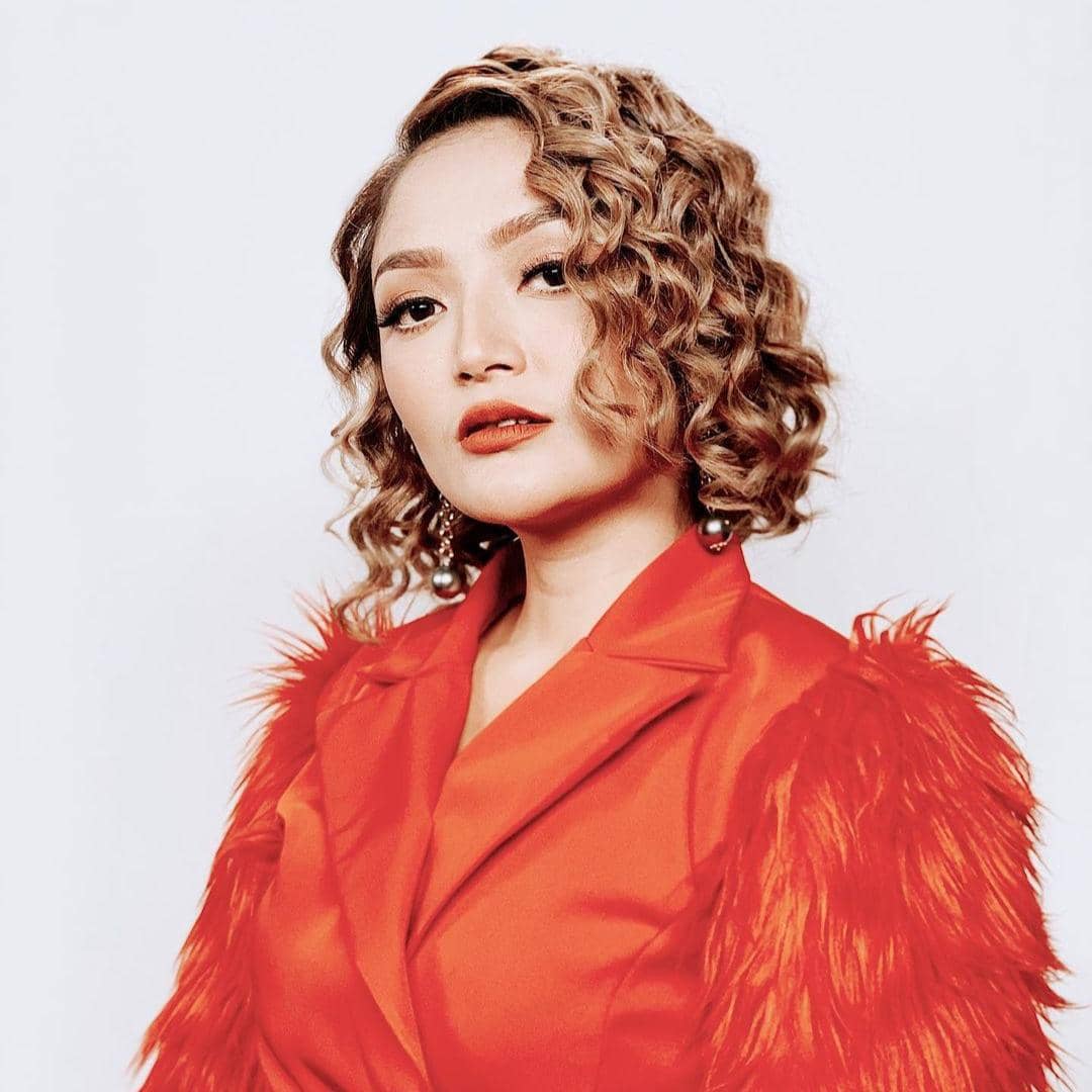 instagram.com/sitibadriahh