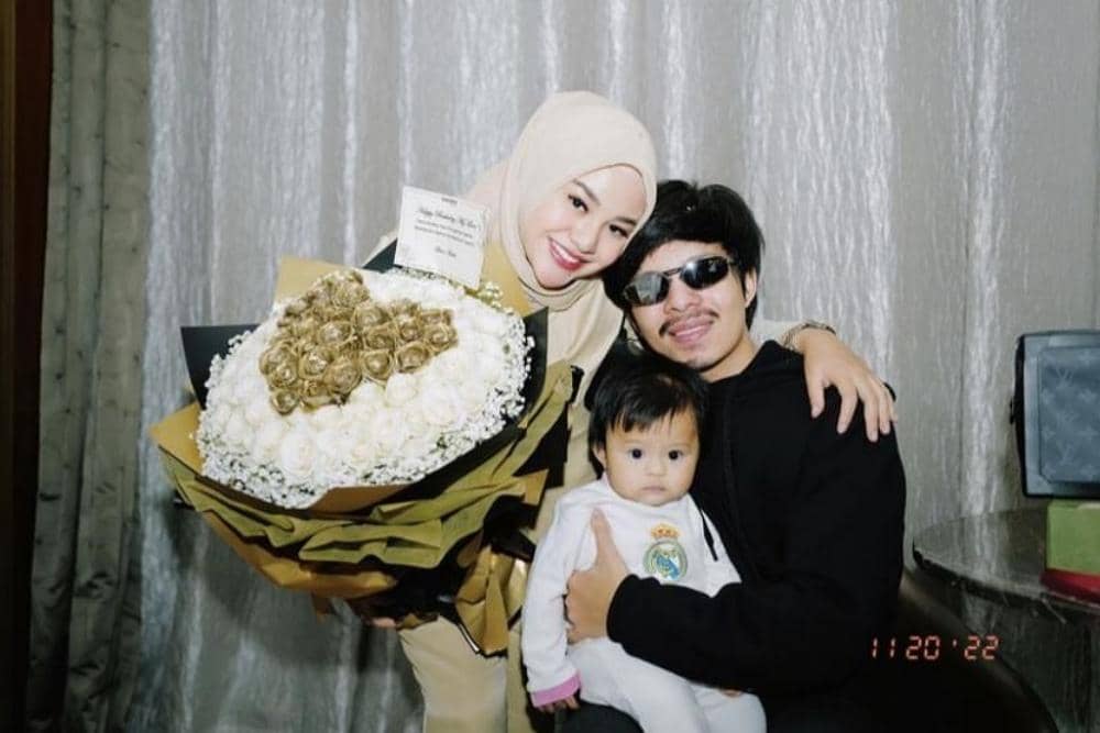 Instagram.com/aurelie.hermansyah