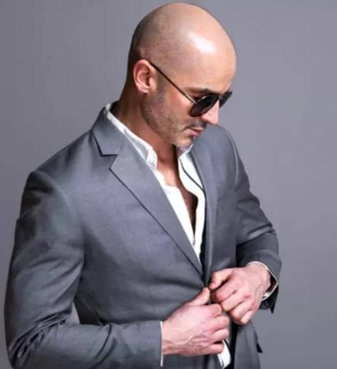 23 Cukuran Botak Keren yang Simpel dan Trendi | POPBELA.com