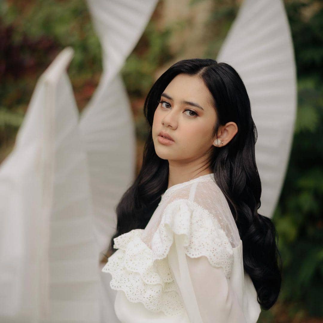 instagram.com/zivamagnolya