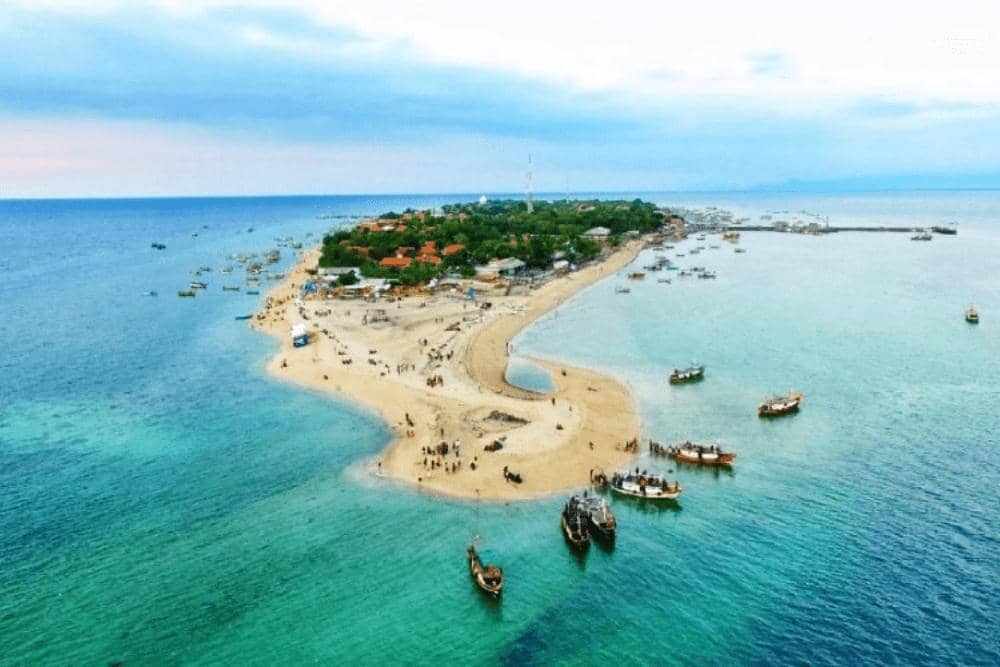 Situs wisatabagus.com