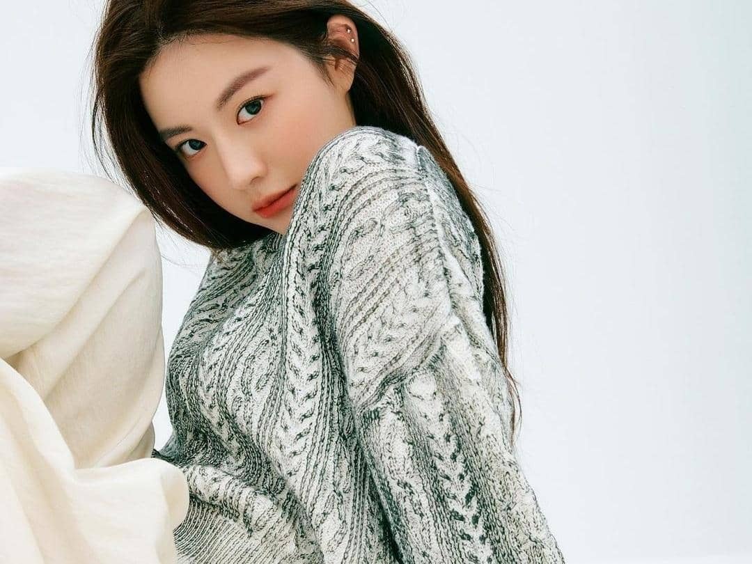 Instagram.com/goyounjung