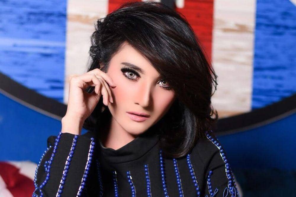 instagram.com/kikiamaliaworld