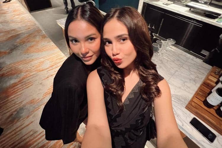 Adu Gaya Alyssa Daguise dan Syifa Hadju, Sama-sama Menawan!