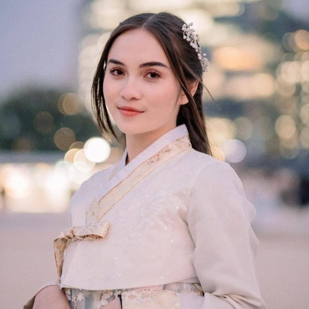 instagram.com/elinaaaaajoerg