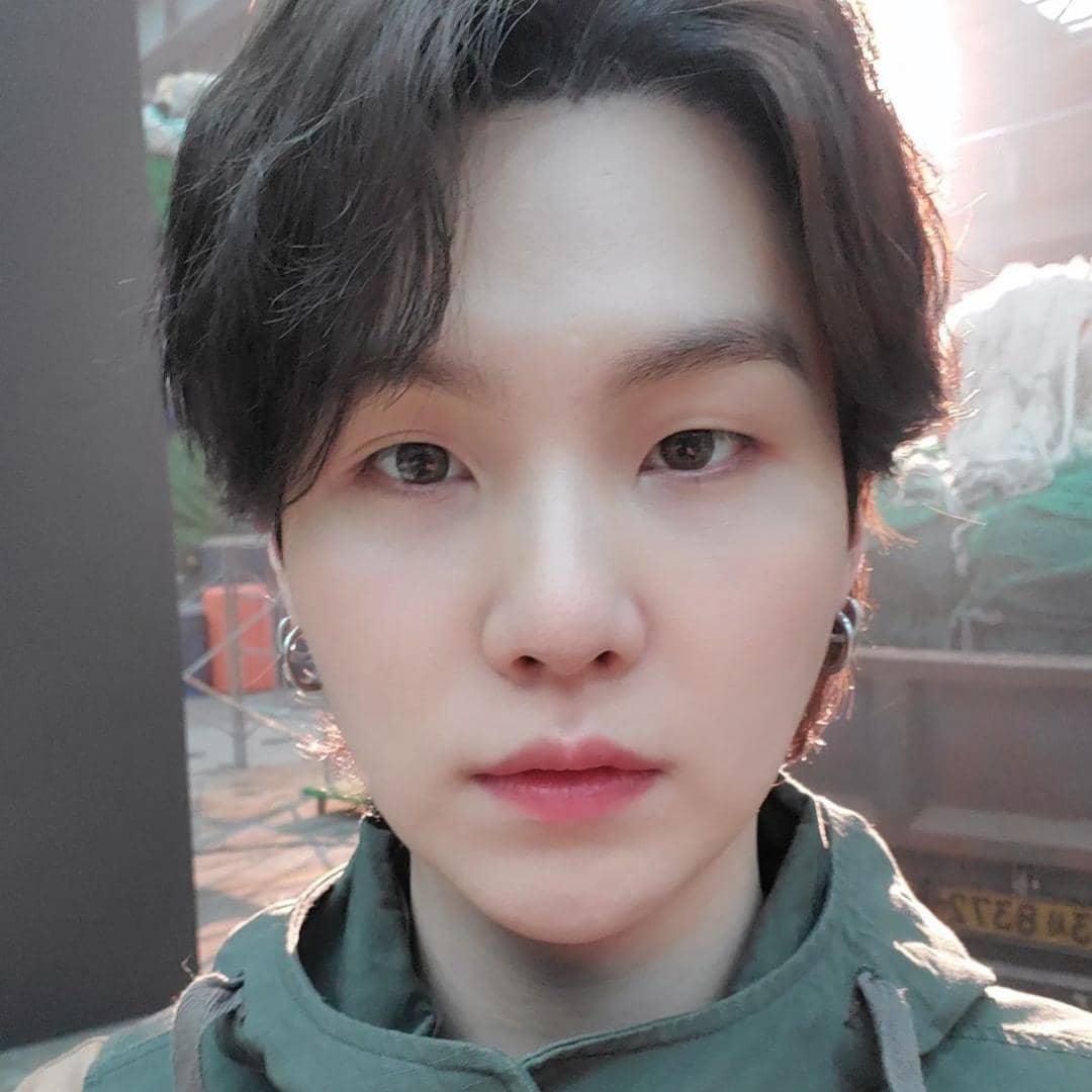 instagram.com/agustd