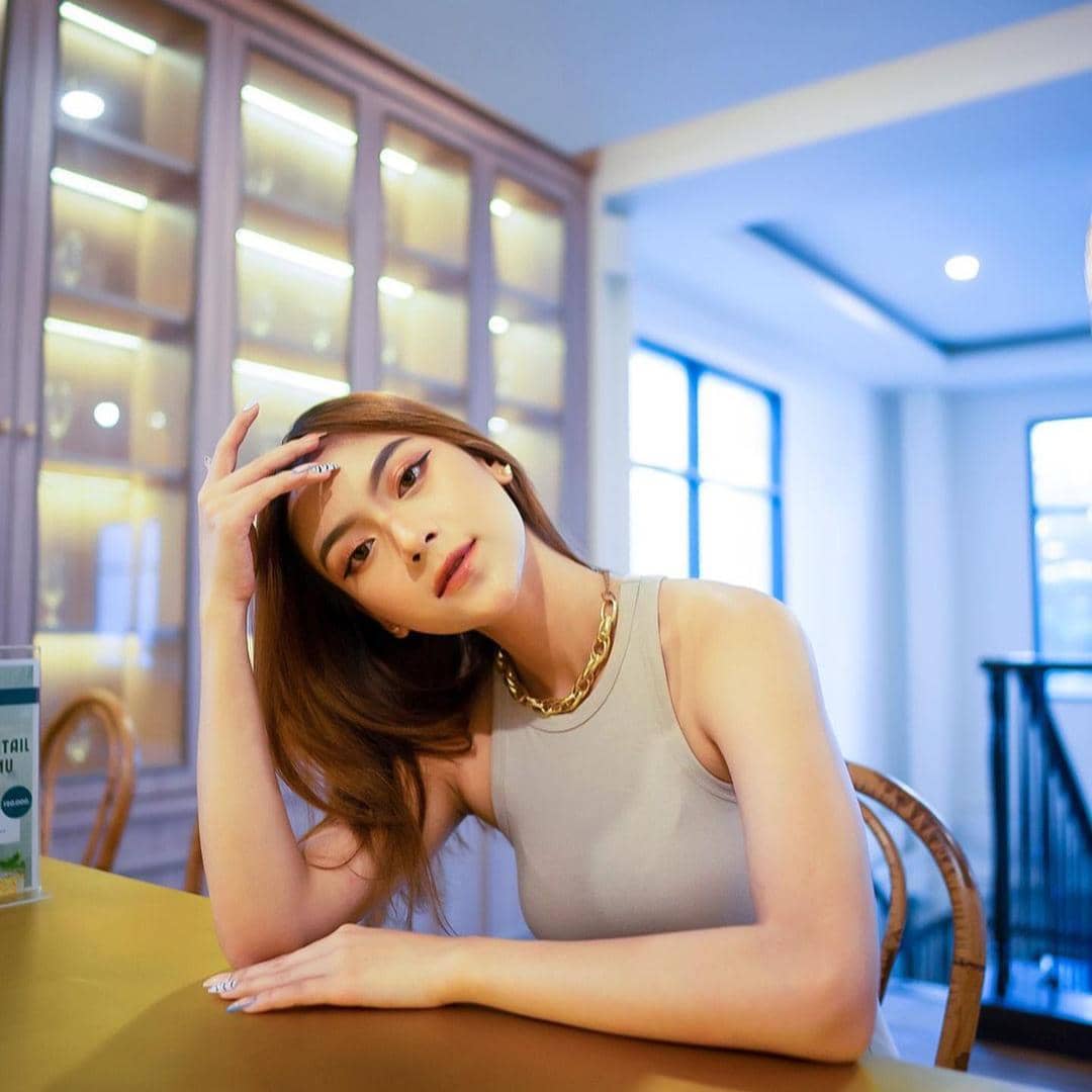 instagram.com/shella_fernanda